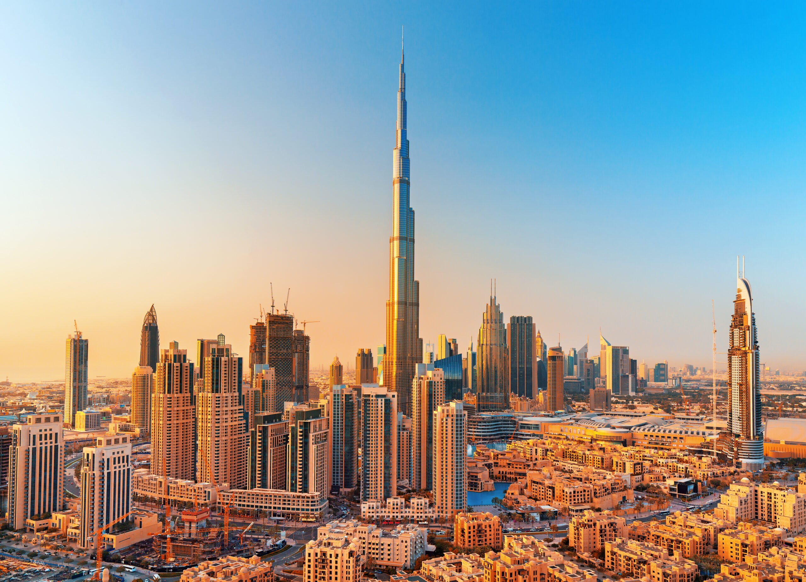 Du lịch Dubai khám phá tòa nhà cao nhât thế giới cùng toptour
