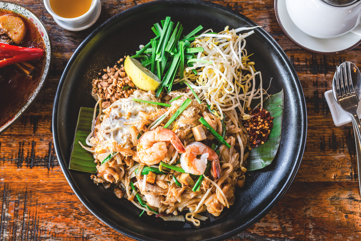 Pad Thai – Món ăn huyền thoại gắn liền với đường phố Thái Lan – Du lịch Thái Lan cùng TOPTOUR khám phá nền ẩm thực ấn tượng